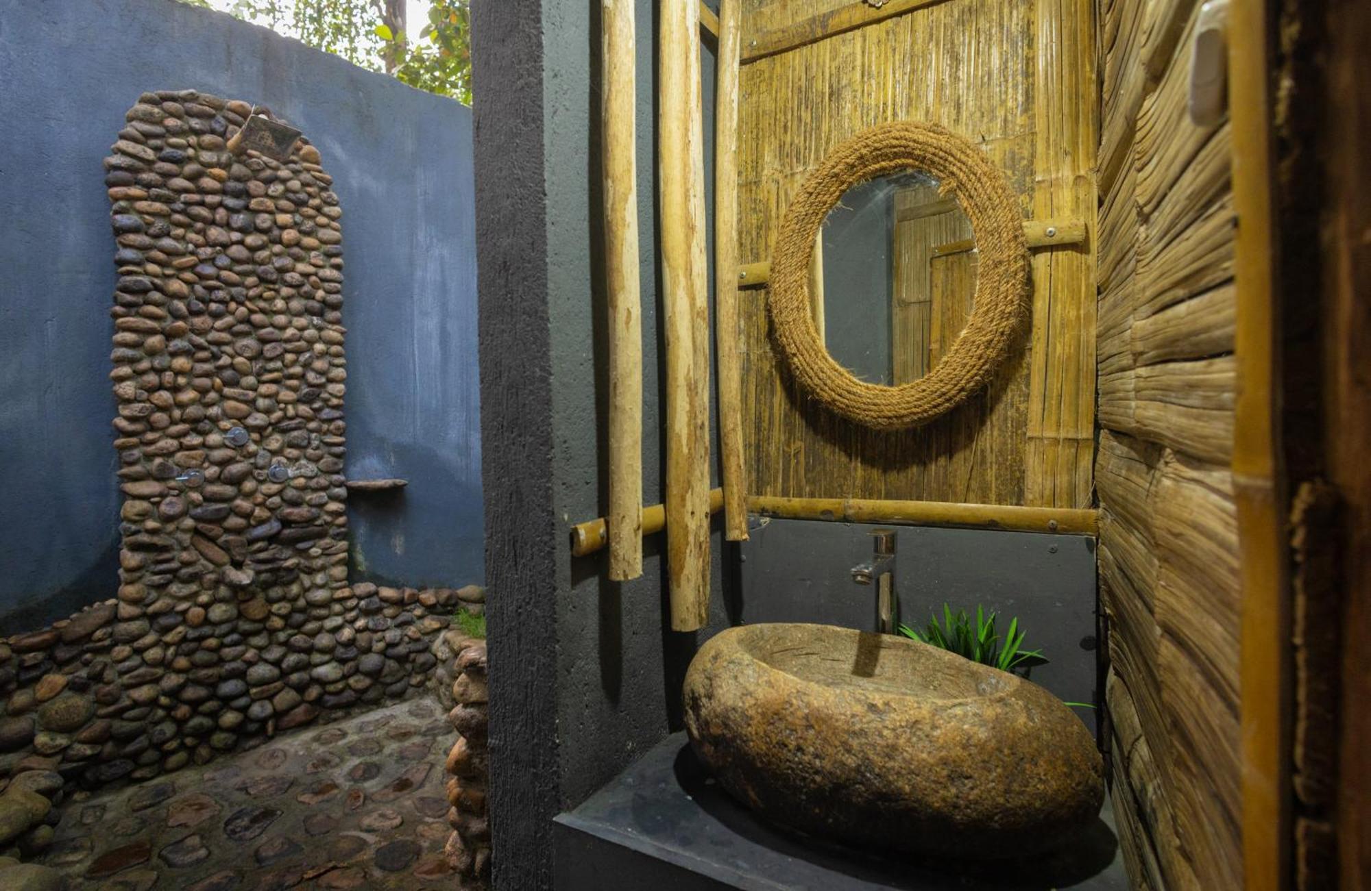 Fab - Bamboo Hut With Open Shower Munnar Luaran gambar